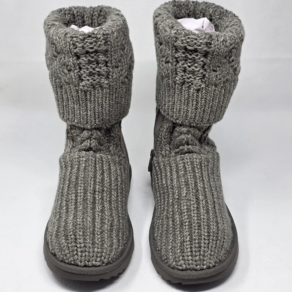 Ugg Classic Cardy Cabled Knit Tall Grey Boots Youth Size 3 1143702K New